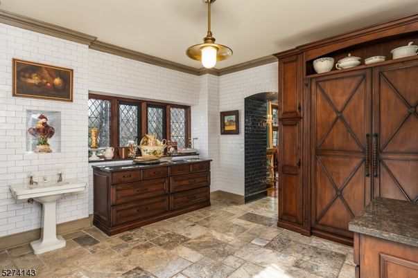 Interior, Pendant Lights, Stone Walls