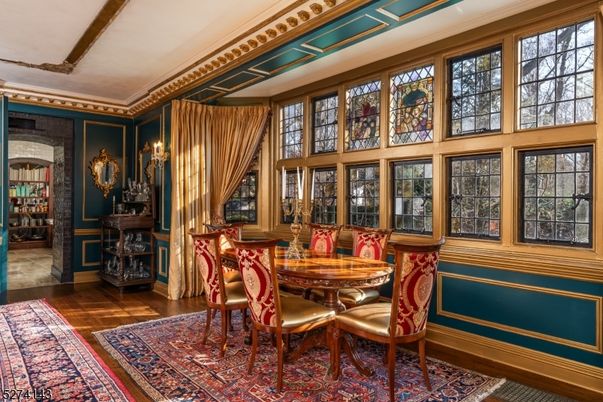 Dining room, Interior, Wood Texture Flooring