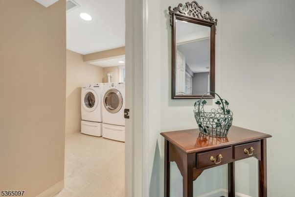 Interior, Recessed Lighting, Washer