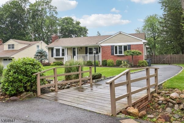 Backyard, Exterior, Facade, Brick Facade, Ranch