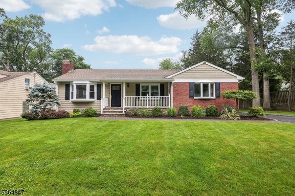 Backyard, Exterior, Facade, Brick Facade, Ranch
