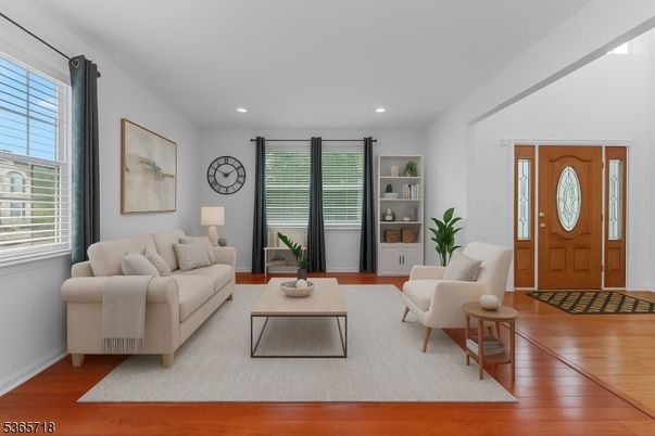 Interior, Living room, Recessed Lighting, Wood Texture Flooring