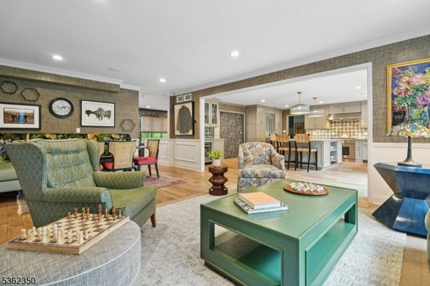 Dining room, Interior, Kitchen, Living room, Pendant Lights, Recessed Lighting, Wood Texture Flooring