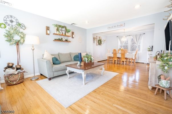 Dining room, Interior, Living room, Pendant Lights, Recessed Lighting, Wood Texture Flooring