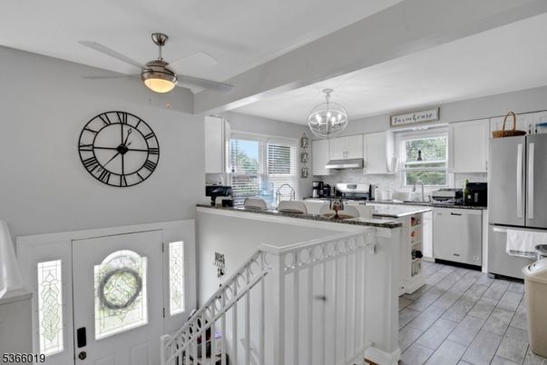 Chandelier, Interior, Kitchen, Wood Texture Flooring