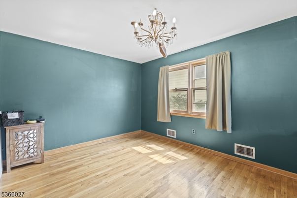 Chandelier, Empty room, Interior, Wood Texture Flooring