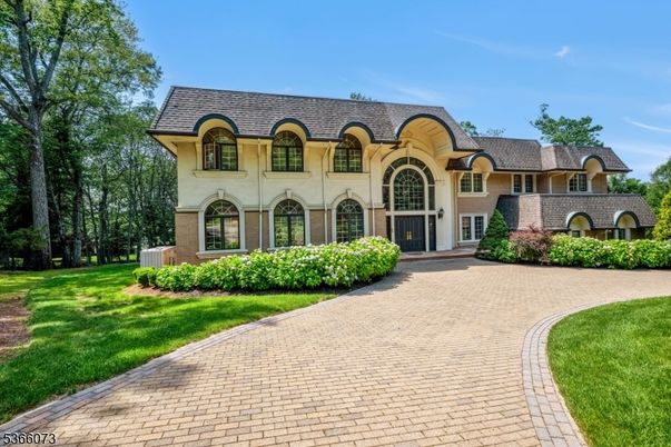Backyard, Exterior, Facade, French Provincial