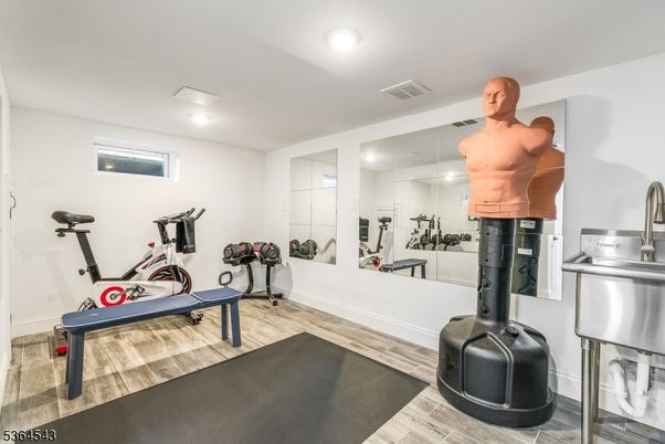 Fitness Equipment, Interior, Recessed Lighting, Wood Texture Flooring