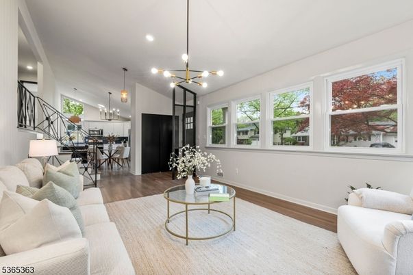 Dining room, Interior, Living room, Pendant Lights, Recessed Lighting, Wood Texture Flooring