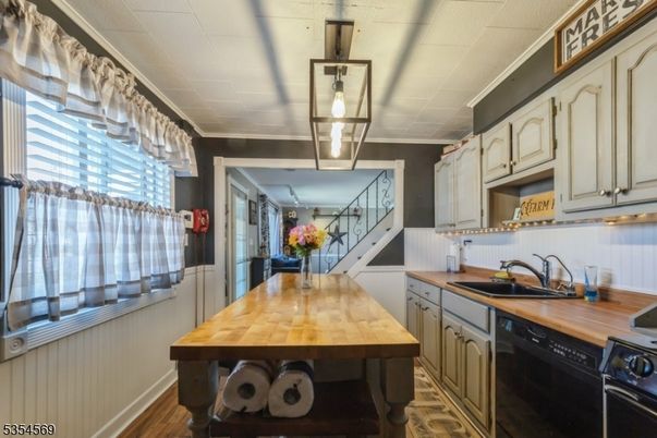 Interior, Kitchen, Wood Texture Flooring