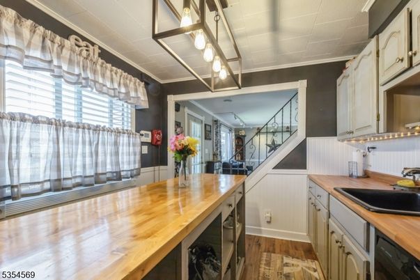 Interior, Kitchen, Wood Texture Flooring