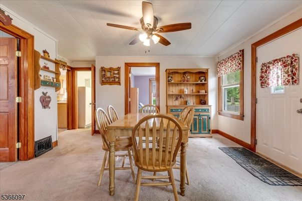 Dining room, Interior