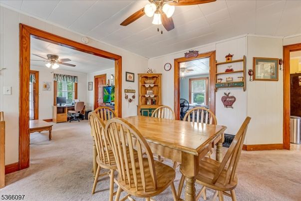 Dining room, Interior