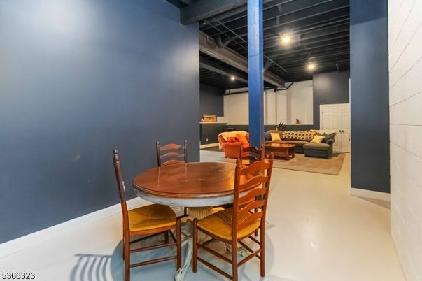 Dining room, Interior, Recessed Lighting