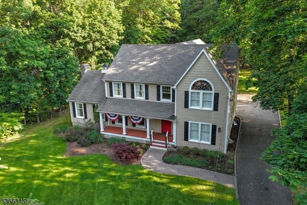 Backyard, Exterior, Facade, Cape Cod