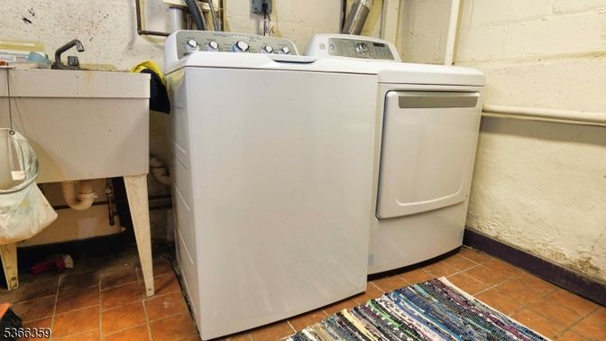 Interior, Washer