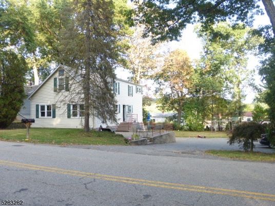 Backyard, Exterior, Facade, Cape Cod