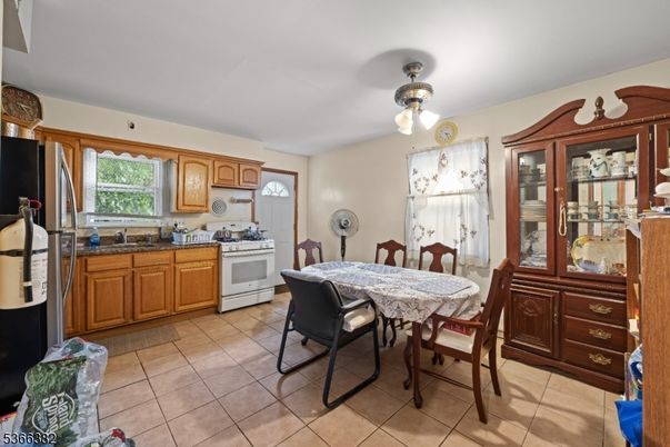 Dining room, Interior, Kitchen