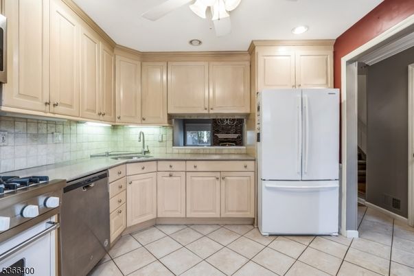 Interior, Kitchen, Recessed Lighting
