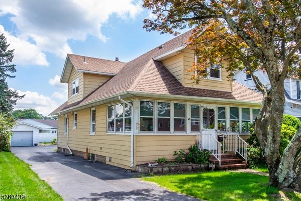 Detached Garage, Exterior, Facade, Cape Cod