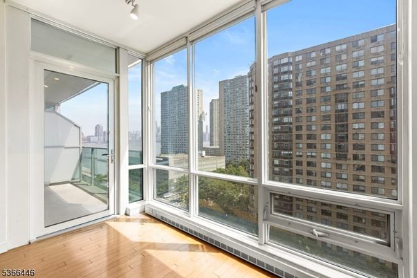 Interior, Other, Skyline
