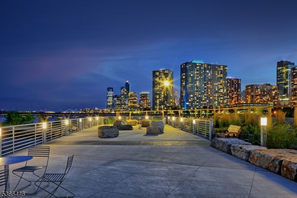 Exterior, Other, Skyline