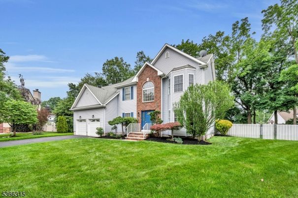 Attached, Backyard, Exterior, Facade, Brick Facade, Queen Anne Victorian