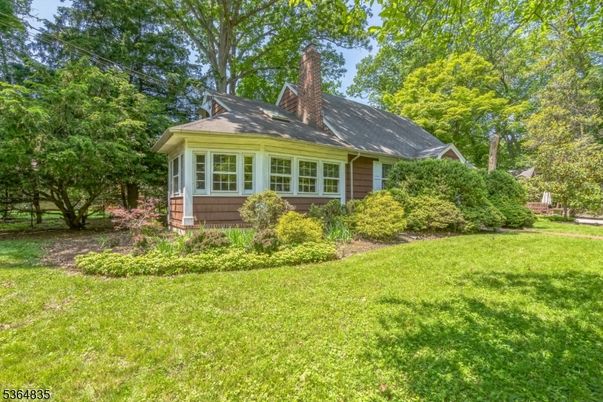 Backyard, Exterior, Facade, Cape Cod