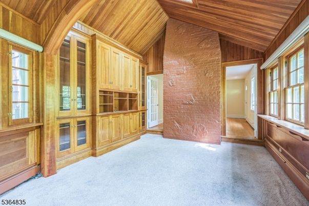 Empty room, Interior, Wooden Ceilings, Wooden Walls