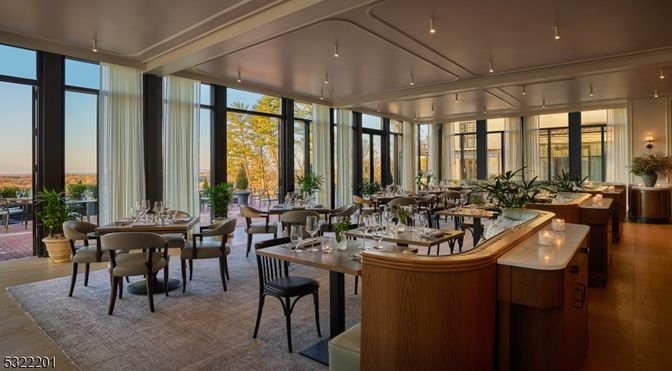 Dining room, Interior, Recessed Lighting
