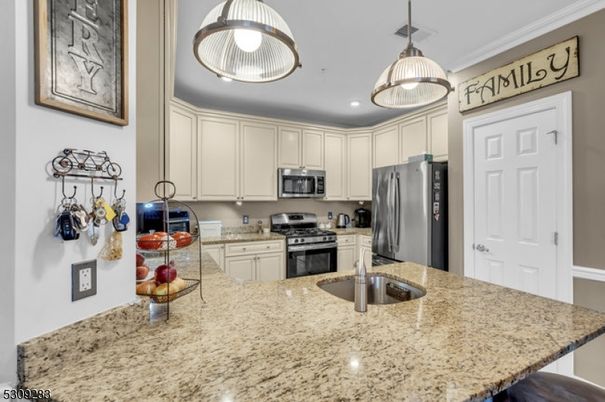 Interior, Kitchen, Pendant Lights, Recessed Lighting, Stainless Steel Appliances