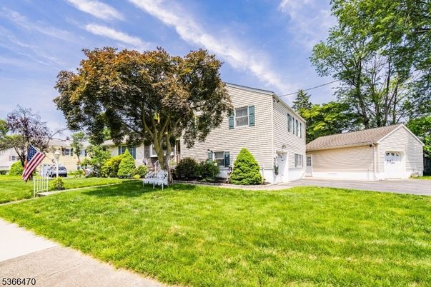Backyard, Detached Garage, Exterior