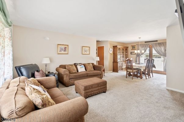 Chandelier, Dining room, Interior, Living room