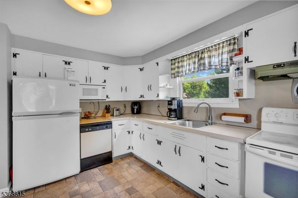 Interior, Kitchen, Washer
