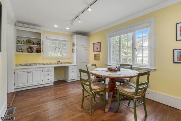 Dining room, Interior, Recessed Lighting, Wood Texture Flooring