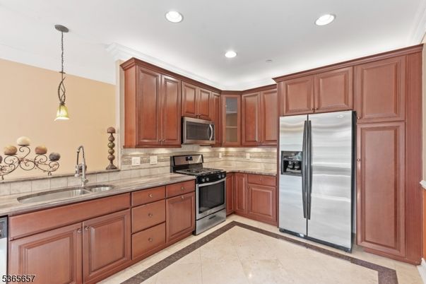 Interior, Kitchen, Pendant Lights, Recessed Lighting, Stainless Steel Appliances