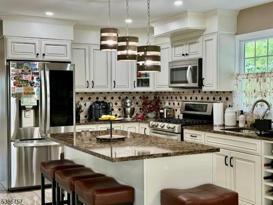 Interior, Kitchen, Pendant Lights, Recessed Lighting, Stainless Steel Appliances