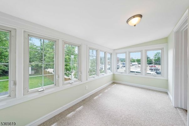 Empty room, Interior, Sun Room