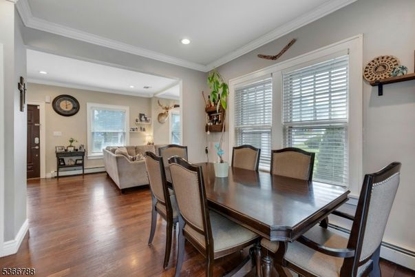 Dining room, Interior, Living room, Recessed Lighting, Wood Texture Flooring