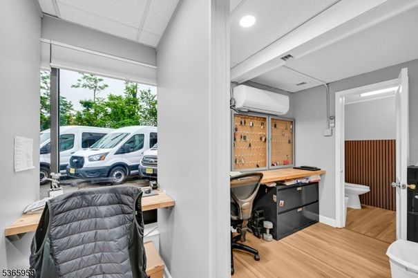 Bathroom, Home Office, Interior, Recessed Lighting, Wood Texture Flooring