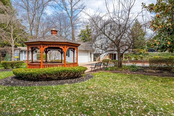 Backyard, Detached Garage, Exterior