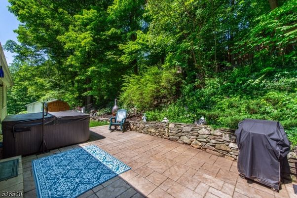 Exterior, Hot Tub