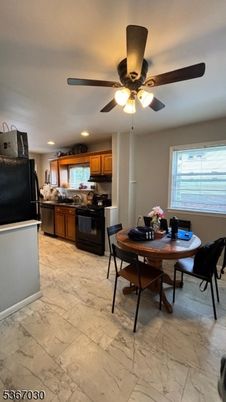 Dining room, Interior, Kitchen, Marble, Recessed Lighting