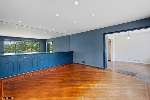 Empty room, Interior, Pendant Lights, Recessed Lighting, Wood Texture Flooring