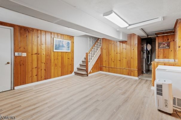 Empty room, Interior, Wood Texture Flooring, Wooden Walls