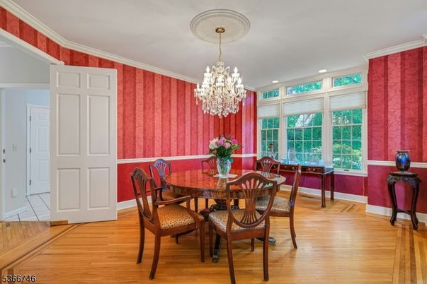 Chandelier, Dining room, Interior, Recessed Lighting, Wood Texture Flooring