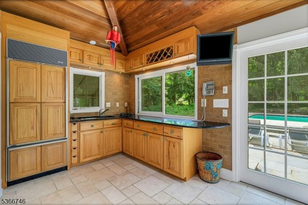 Interior, Kitchen, Pendant Lights, Stone Walls, Wooden Ceilings