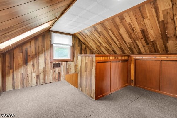 Empty room, Interior, Wooden Ceilings, Wooden Walls