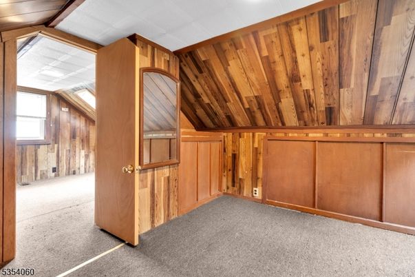 Empty room, Interior, Wooden Ceilings, Wooden Walls