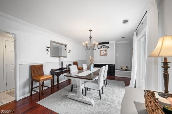 Chandelier, Dining room, Interior, Wood Texture Flooring